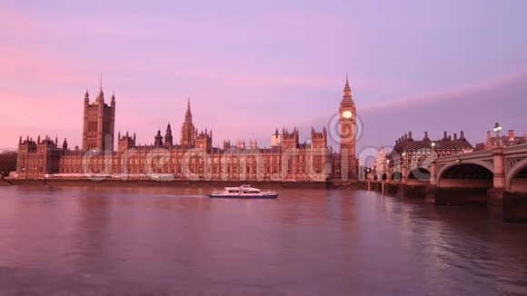 伦敦议会大厦和泰晤士河视频的预览图