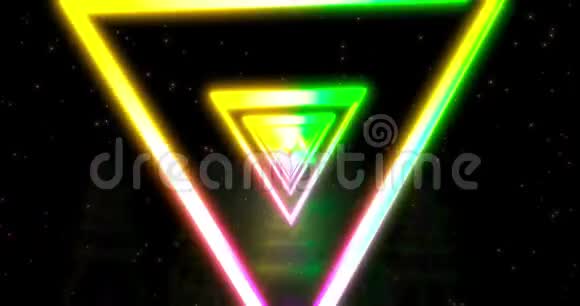 发光霓虹彩三角隧道激光显示循环背景带紫外蓝紫色的无缝循环动画视频的预览图