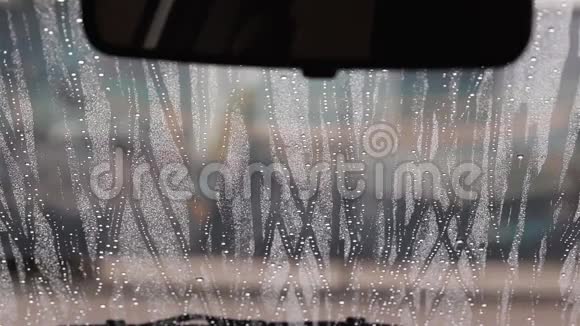 车内冲洗窗户视频的预览图