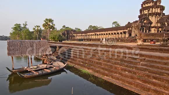 柬埔寨湄公河和吴哥窟寺庙视频的预览图