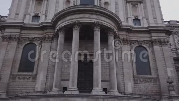 伦敦圣保尔斯大教堂是伦敦著名的地标视频的预览图
