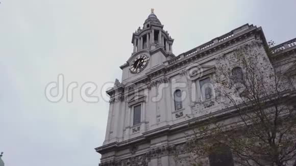 伦敦圣保尔斯大教堂是伦敦著名的地标视频的预览图