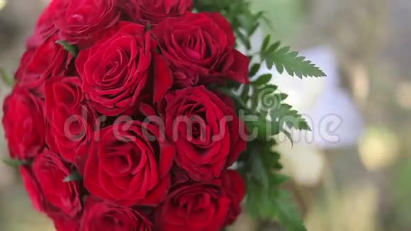 婚礼花束鲜花婚礼新娘花束结婚花艺视频的预览图