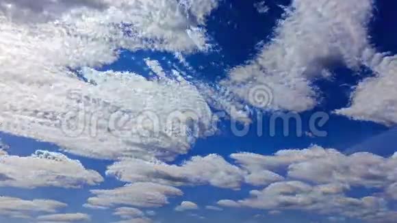 天空中的云影云层模糊4K视频的预览图