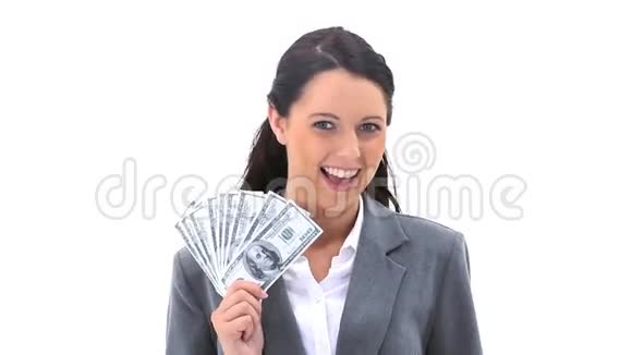 女商人拿着美国钞票微笑着视频的预览图
