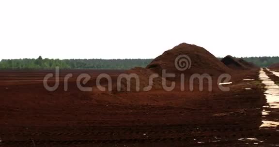 红色泥炭土面积4KFS700奥德赛7Q视频的预览图