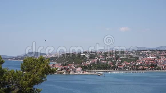 克罗地亚斯普利特海岸从酒店露台上观看视频的预览图