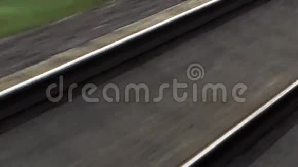 经过空铁路高速公路视频的预览图