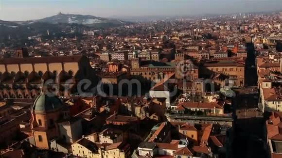 意大利古老的博洛尼亚广场放大视频的预览图