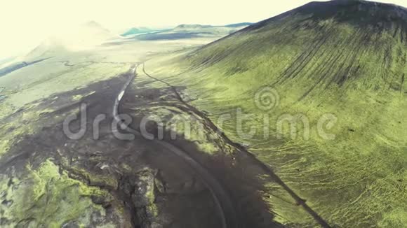 冰岛火山景观令人惊叹的空中景色视频的预览图