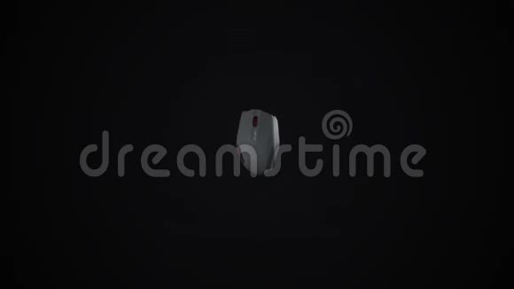 电脑鼠标飞溅3D动画旋转的物体视频的预览图