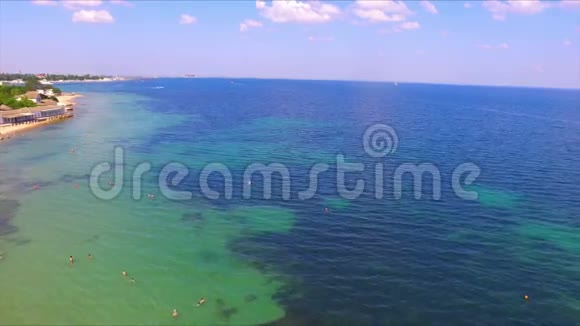 克里米亚海岸线的鸟瞰图视频的预览图