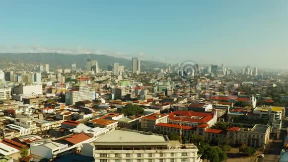 现代城市宿务与摩天大楼和建筑物菲律宾视频的预览图