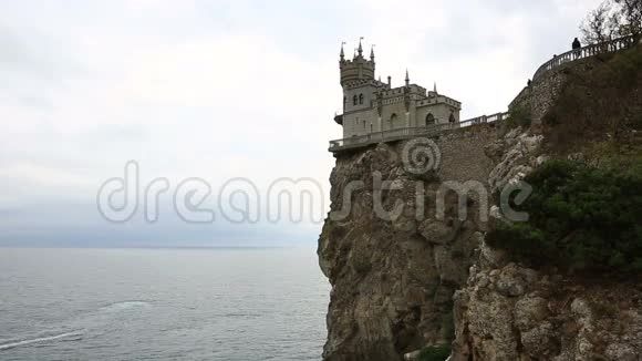 克里米亚的岩石上的燕子巢城堡视频的预览图
