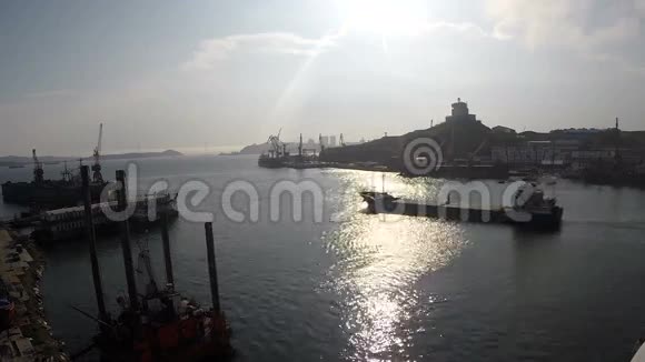 离港货船视频的预览图
