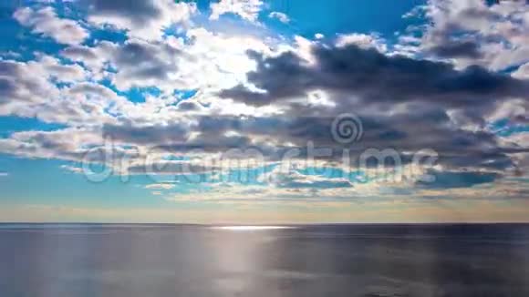 海和天空4K全高清4096x2304视频的预览图