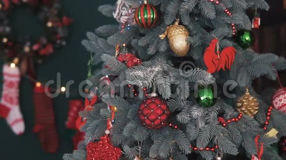 装饰的圣诞树视频的预览图