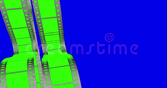 彩色钥匙绿色屏幕电影垂直电影条滚动蓝彩色背景无缝视频的预览图