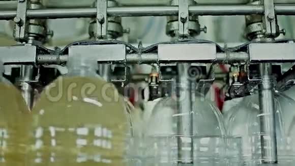 生产葵花籽油视频的预览图