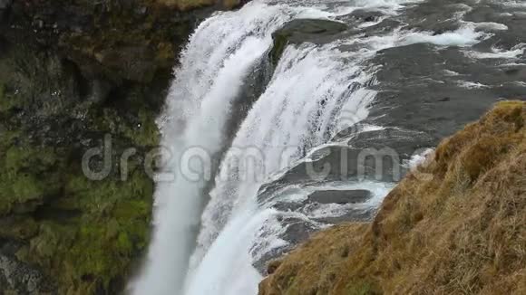 冰岛的斯科加沃斯瀑布视频的预览图