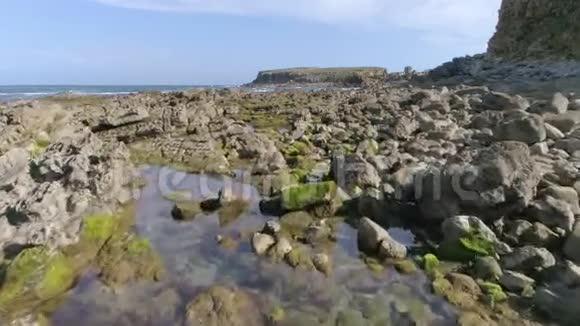 落基海滩Penich半岛航空4K视频的预览图