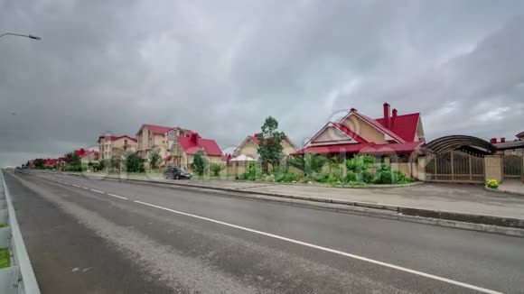 阳光明媚的尼克拉索夫新村舍视频的预览图