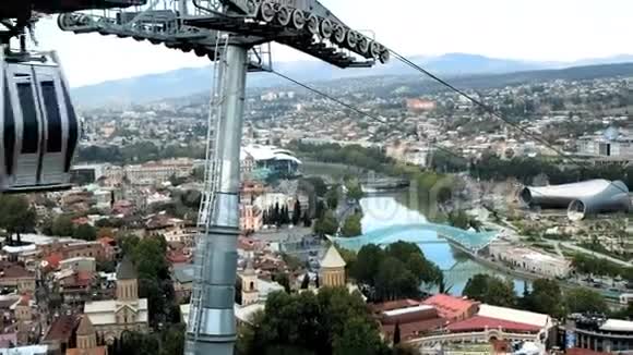 格鲁吉亚第比利斯的空中景色视频的预览图