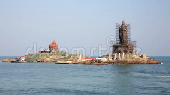 带有印度教雕像的海岸场景视频的预览图