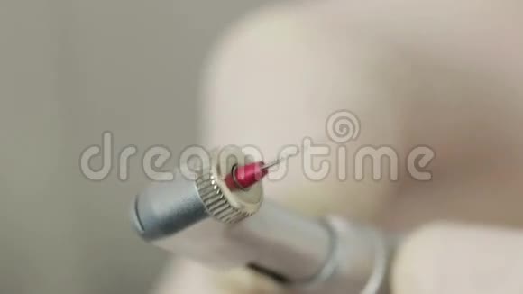 牙科用工具真空钻削设备仪器牙科办公室视频的预览图