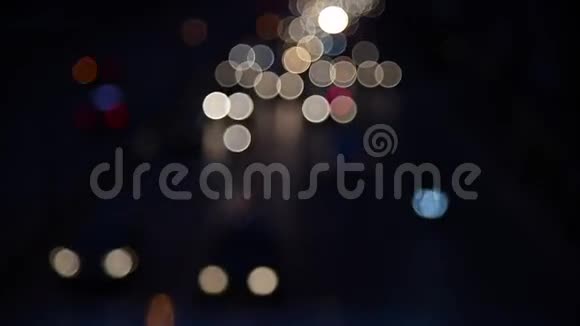 夜间红绿灯曼谷视频的预览图