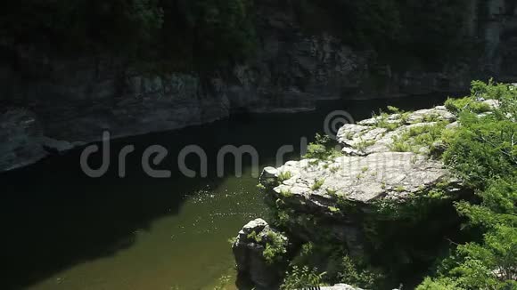 荔枝埠山那加托河晴天视频的预览图