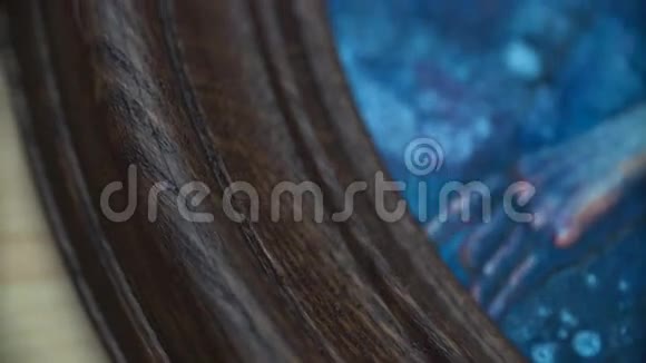 水彩画在一个圆形的木架上背景上的绿色植物波希米亚工作室超现实主义幻想视频的预览图