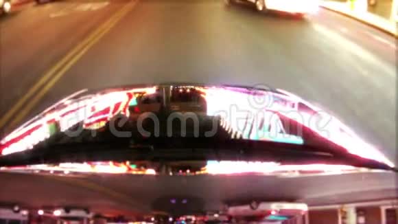 汽车摄像头POV的光反射视频的预览图