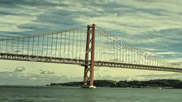 葡萄牙里斯本德阿布里勒桥25号视频的预览图