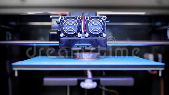 3D打印机打印对象视频的预览图