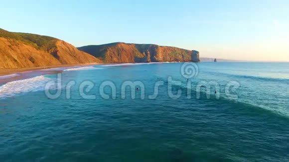 在葡萄牙特贝大西洋的阿里法纳冲浪视频的预览图