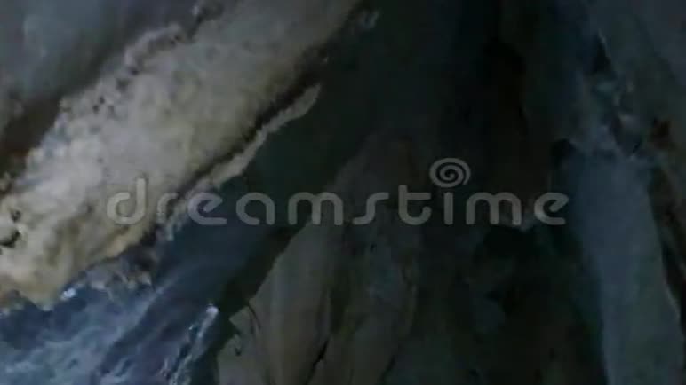 萨邦的地下河世界奇迹视频的预览图