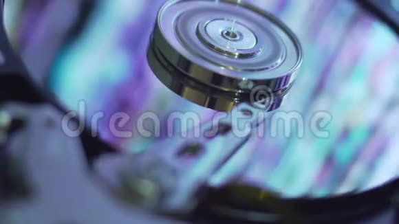 硬盘驱动器计算机数据存储蓝色表面视频的预览图
