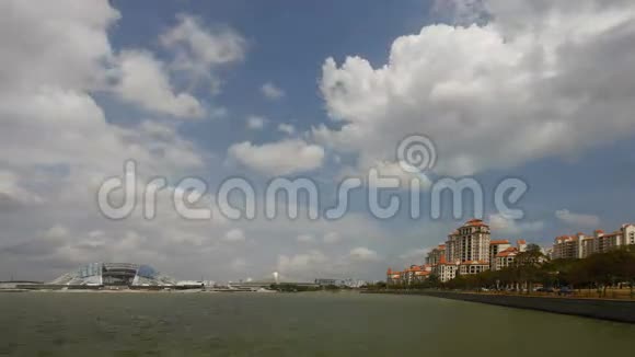 新加坡卡朗河流域滩戎湖住宅豪华安全套视频的预览图