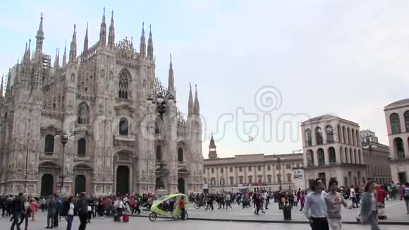 迪米拉诺圣母玛利亚圣诞大教堂意大利米兰视频的预览图