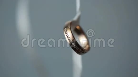 美丽的结婚戒指视频的预览图