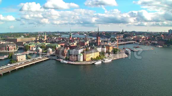 瑞典斯德哥尔摩的变焦航空全景视频的预览图