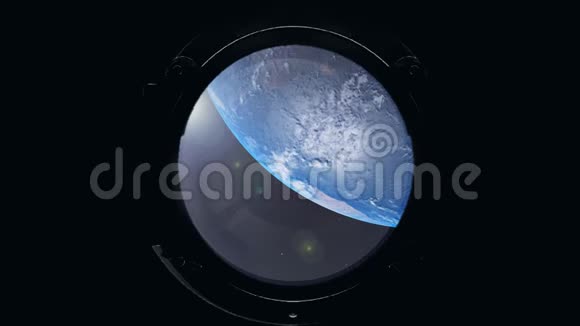 通过宇宙飞船舷窗观看地球国际空间站视频的预览图
