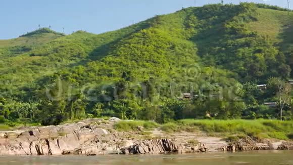 湄公河的落基岸从船上看老挝视频的预览图