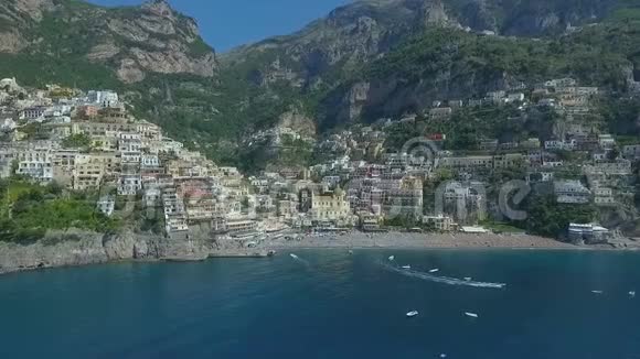 波西塔诺意大利航空视频视频的预览图