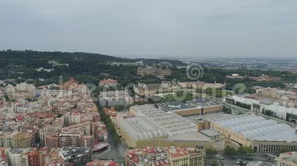 巴塞罗那城市加泰罗尼亚西班牙Drone历史城市景观欧洲建筑视频的预览图