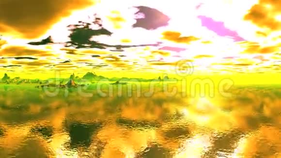 金色黎明在水中反思视频的预览图