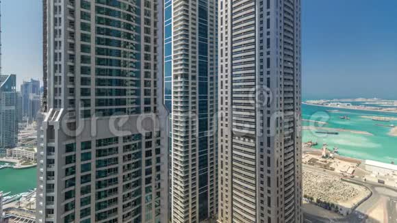 迪拜海滨摩天大楼从最佳时间推移阿拉伯联合酋长国视频的预览图