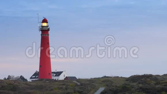 在Schiermonnikoog岛的灯塔视频的预览图
