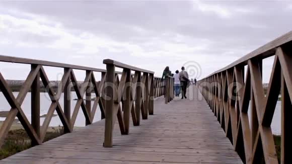 从里亚福莫萨的天桥阿尔加维射击A视频的预览图